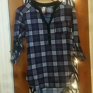 Play halfway button down blouse